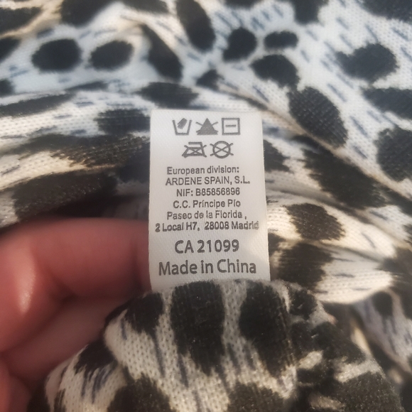 Ardene Infinity Scarf - Picture 5 of 5